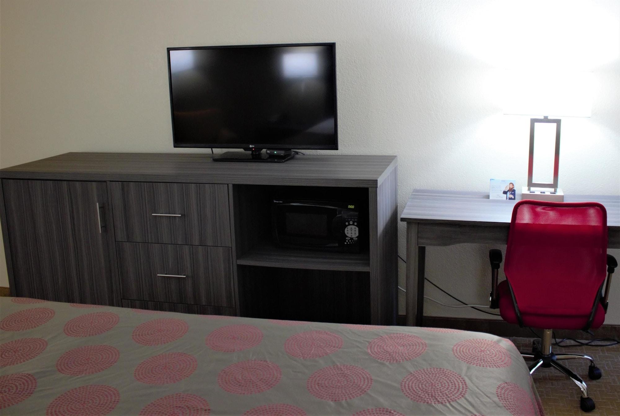 Ramada By Wyndham Motel