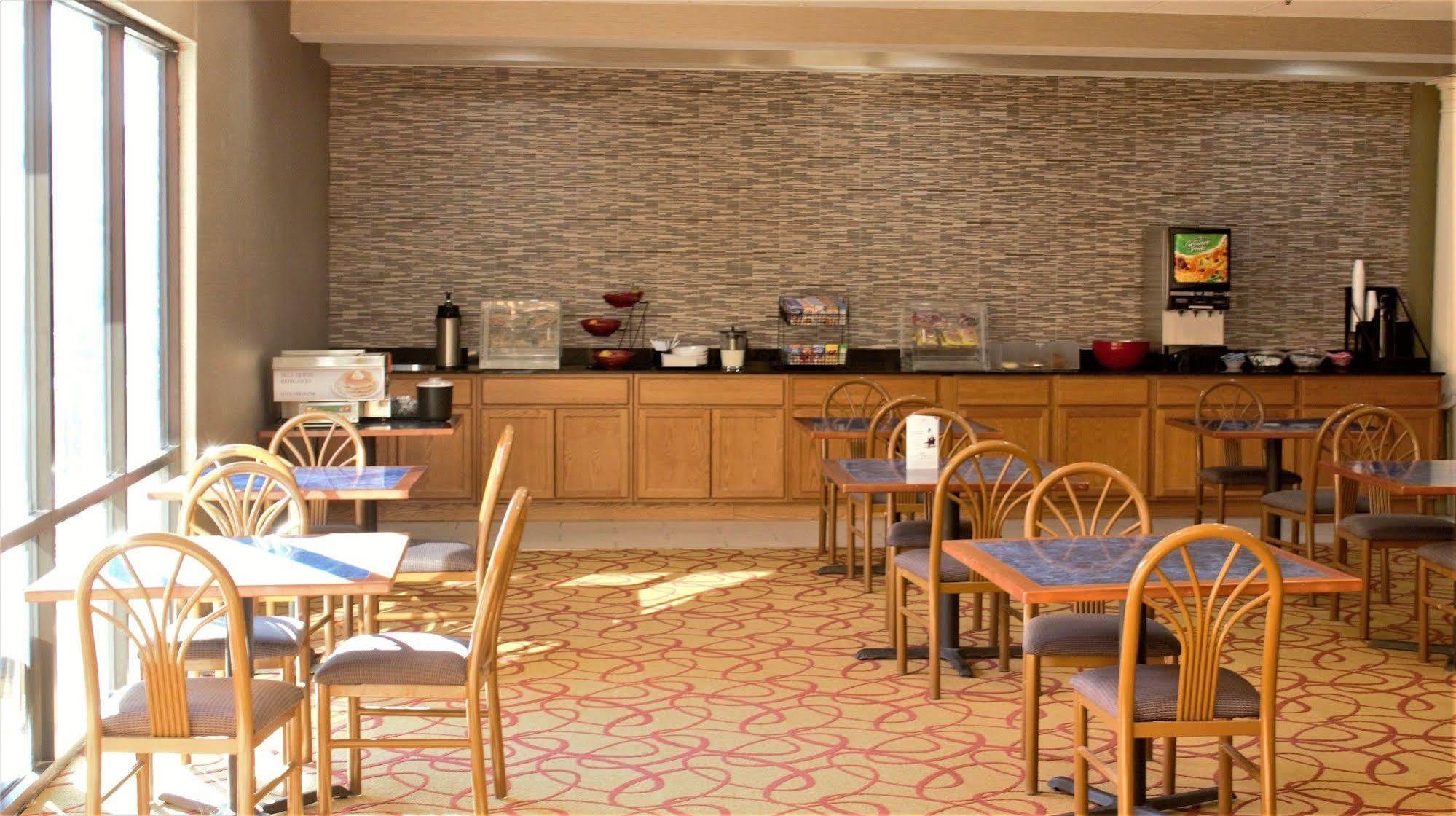 Ramada By Wyndham 3* Wentzville