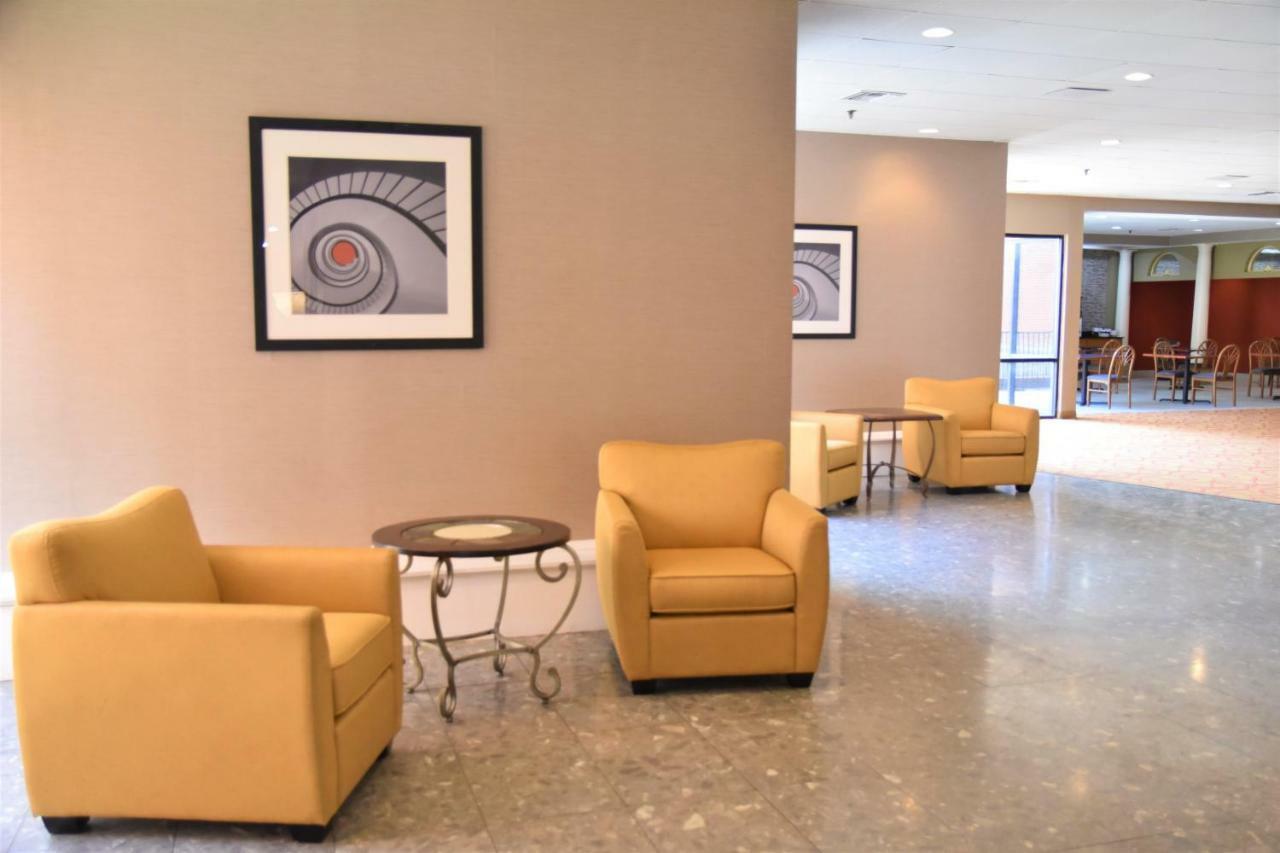 Ramada By Wyndham 3*